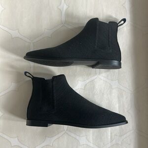 Rothy’s The Merino Chelsea Ankle Square Toe Slip-On Ankle Booties Flat